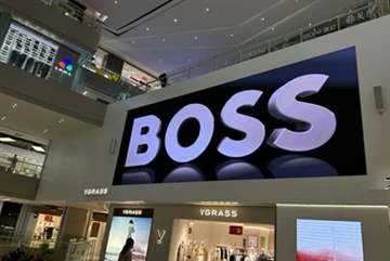 Dinding Video Led Besar Dalam Ruangan Untuk Outlet Shopping Mall